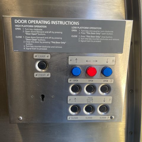 Buttons, 32