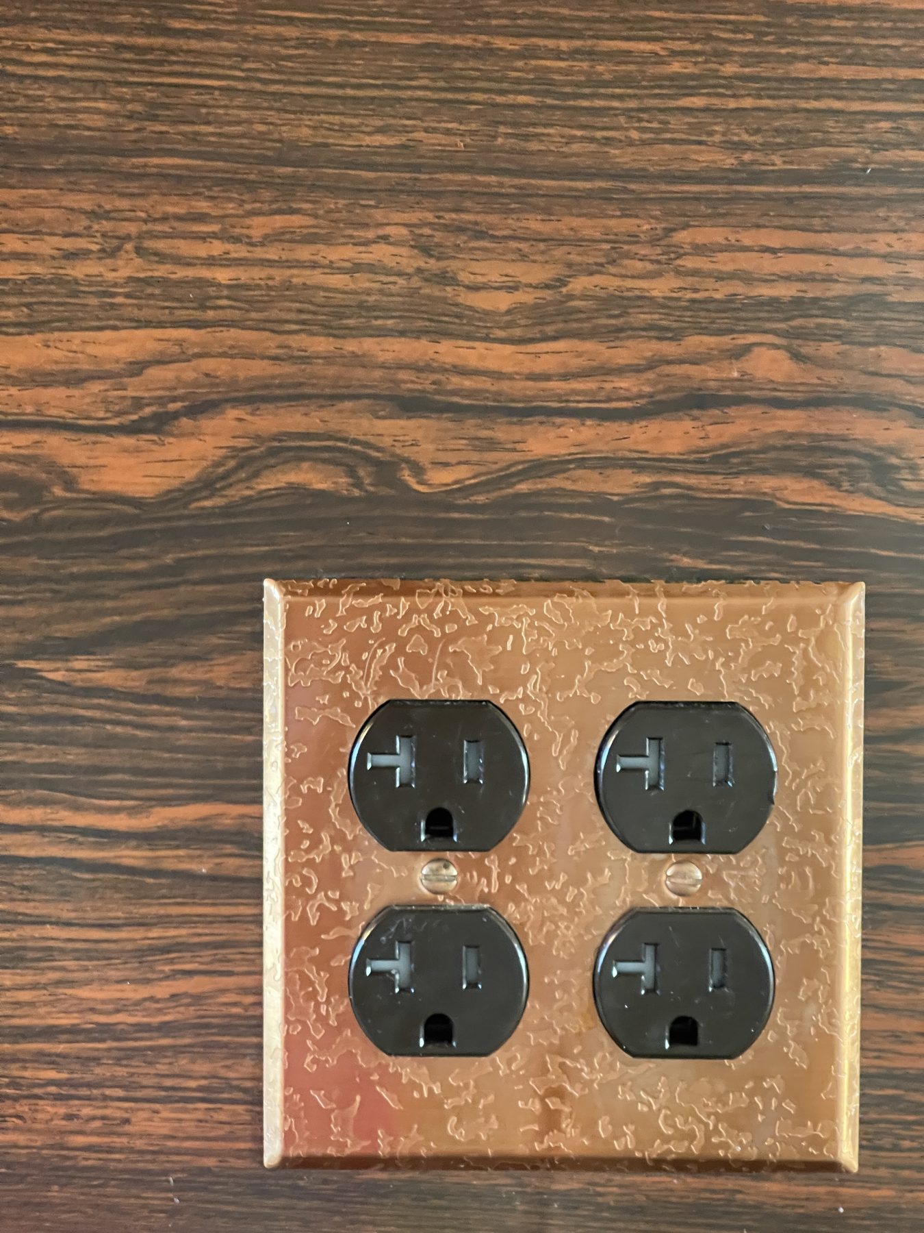 Outlet texture